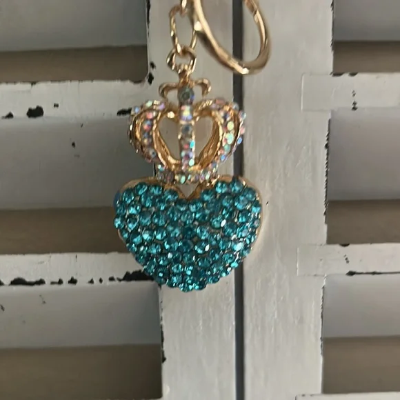 Turquoise Blingy Heart & Crown Keychain - Picture 2 of 3